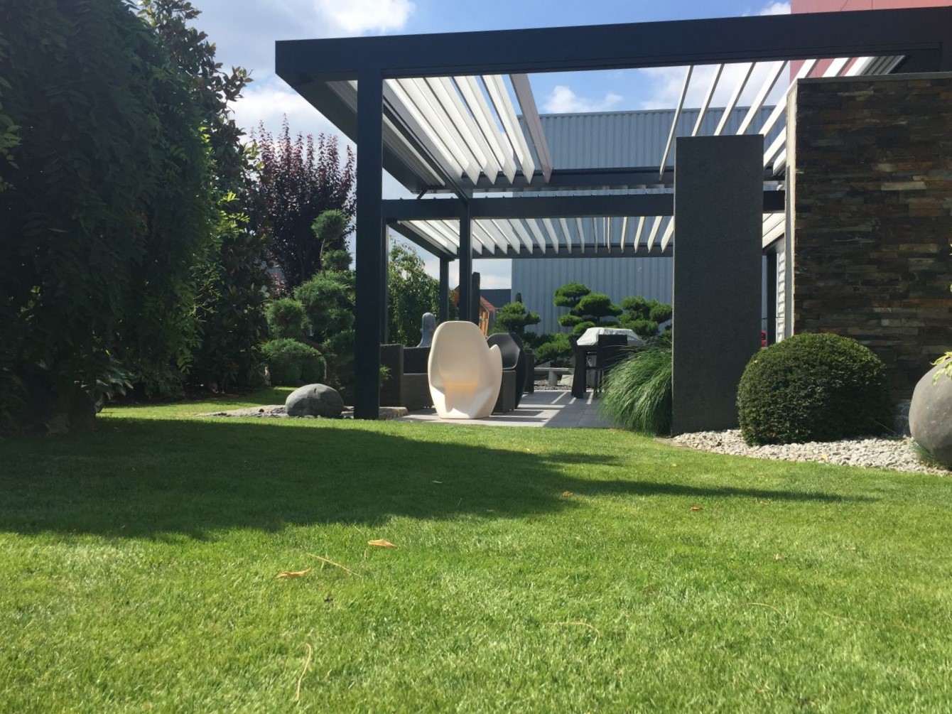 Pergola Pergola bioclimatique Pergola Aluminium Pergola adossée Pergola autoportée Pergola à lames orientables Pergola rétractable Pool House Pergola à toile rétractable Carport Devis pergola