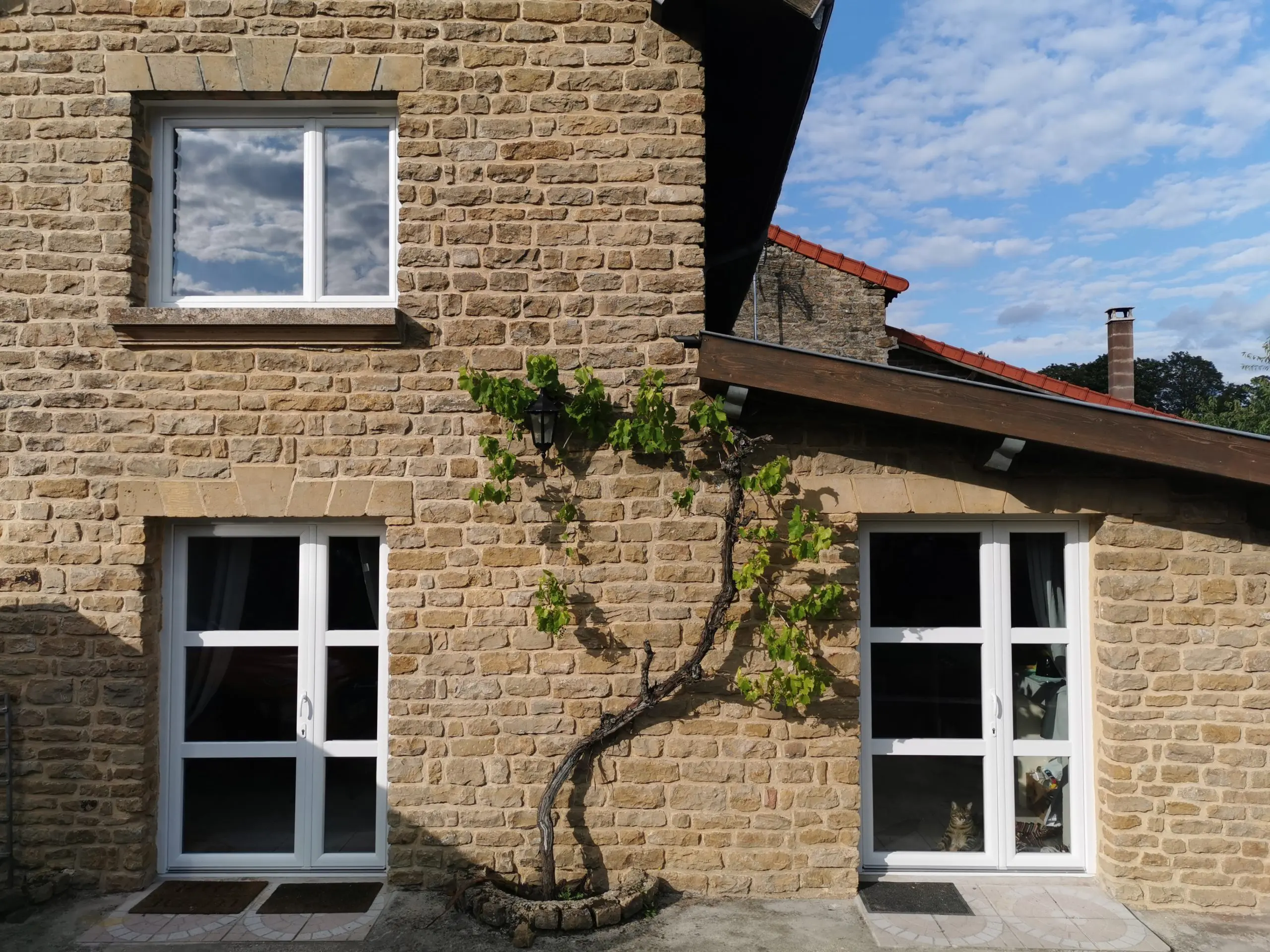 Fenêtre PVC Porte fenêtre PVC Fenêtre PVC sur mesure Fenêtre PVC rénovation Fenêtre PVC avec volet roulant Fenêtre anthracite Fenêtre blanche