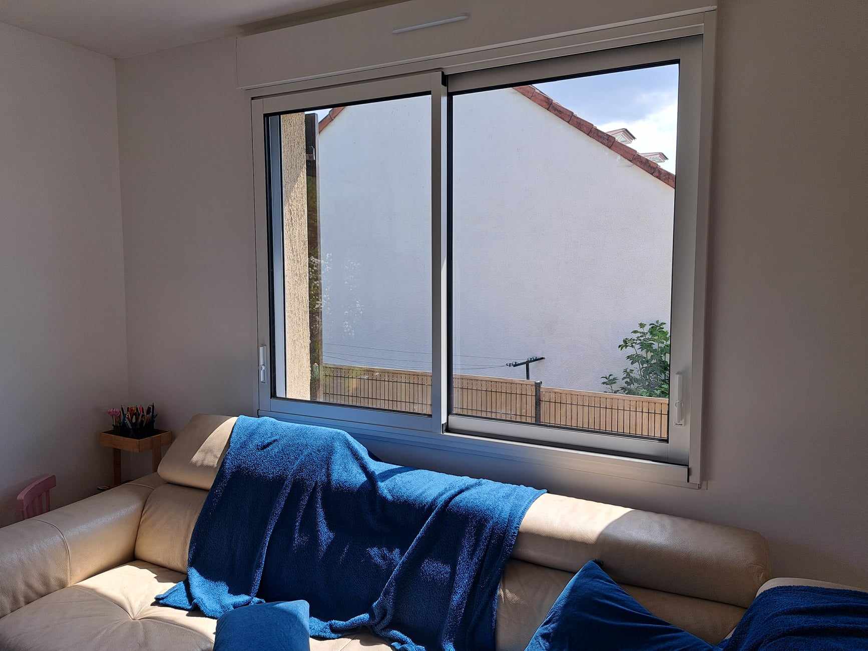 Fenêtre coulissante Aluminium en bicoloration Fenêtre coulissante en Aluminium battement fin